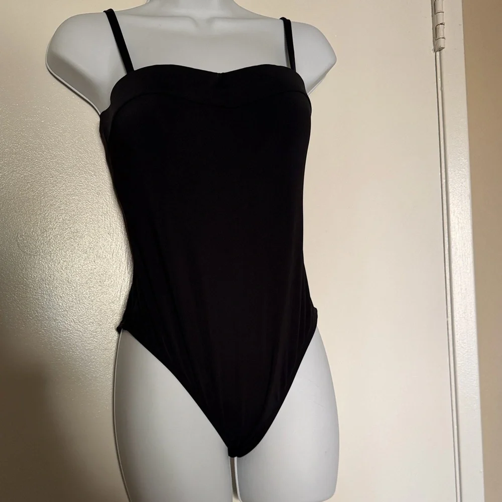 Elegant Black One-Piece Swimsuit - Picture 1 of 7